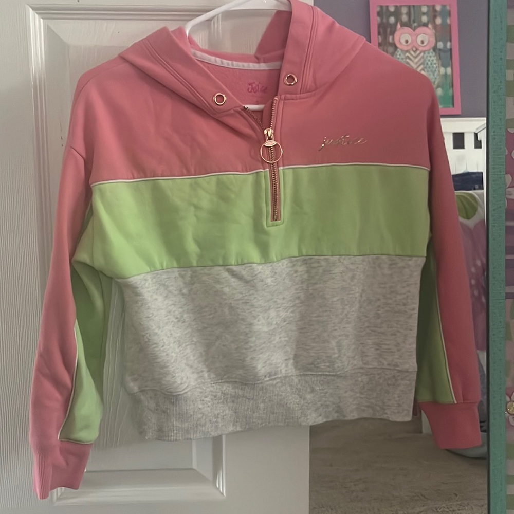 Justice Pullover